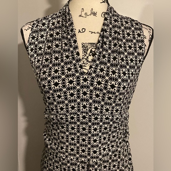 Vince Camuto “Geo Print” Sleeveless Maxi Dress - Picture 8 of 13